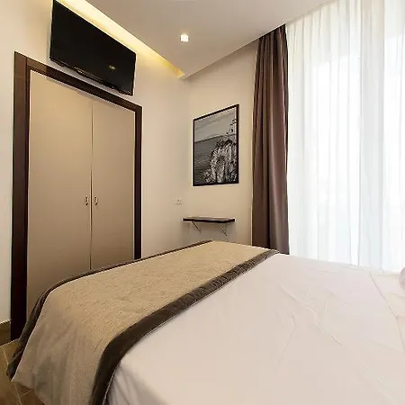 Palazzo Argenta, Sure Collection By W. 3* Napels